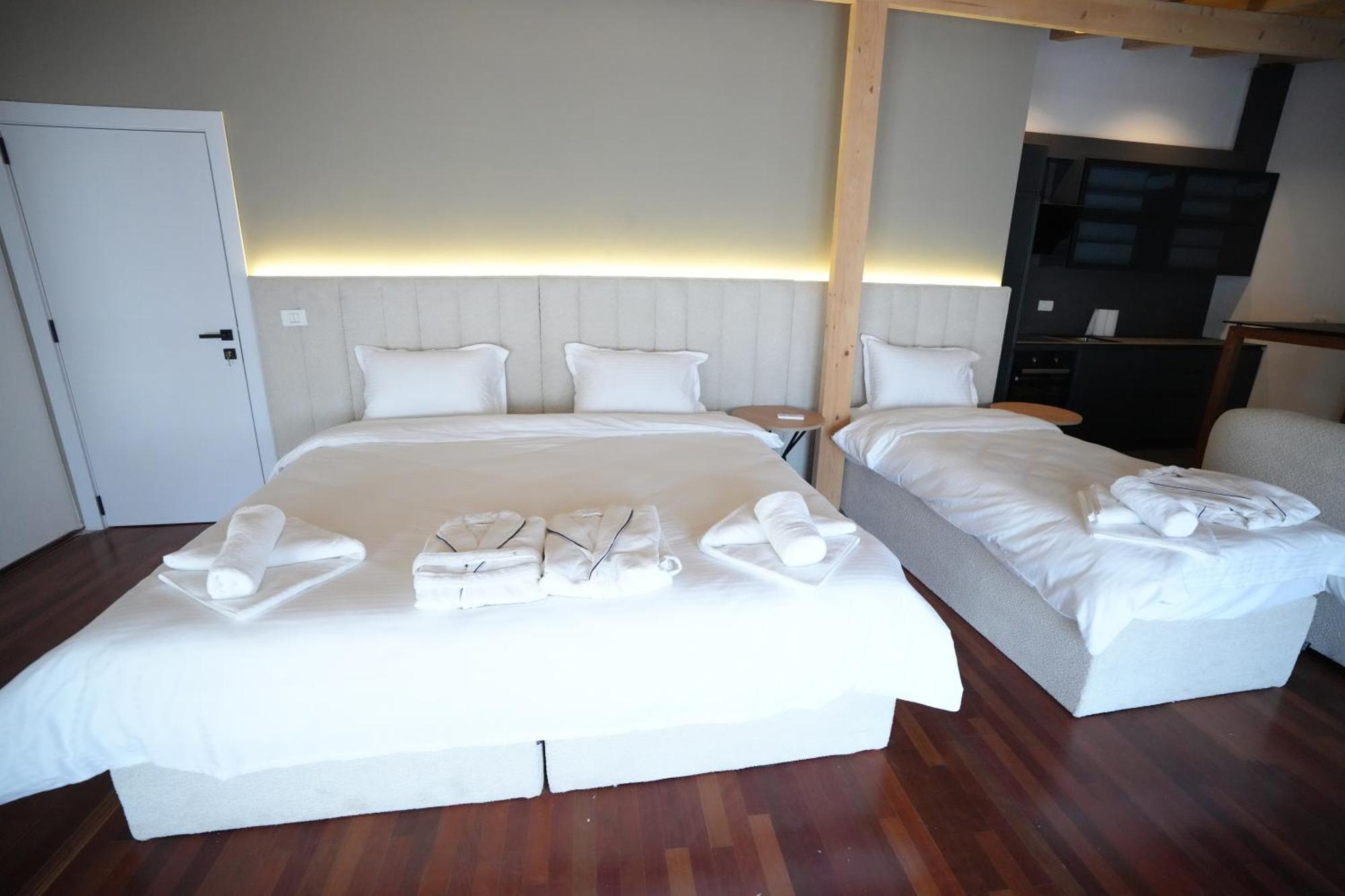 Biond Hotel Prizren Exterior photo